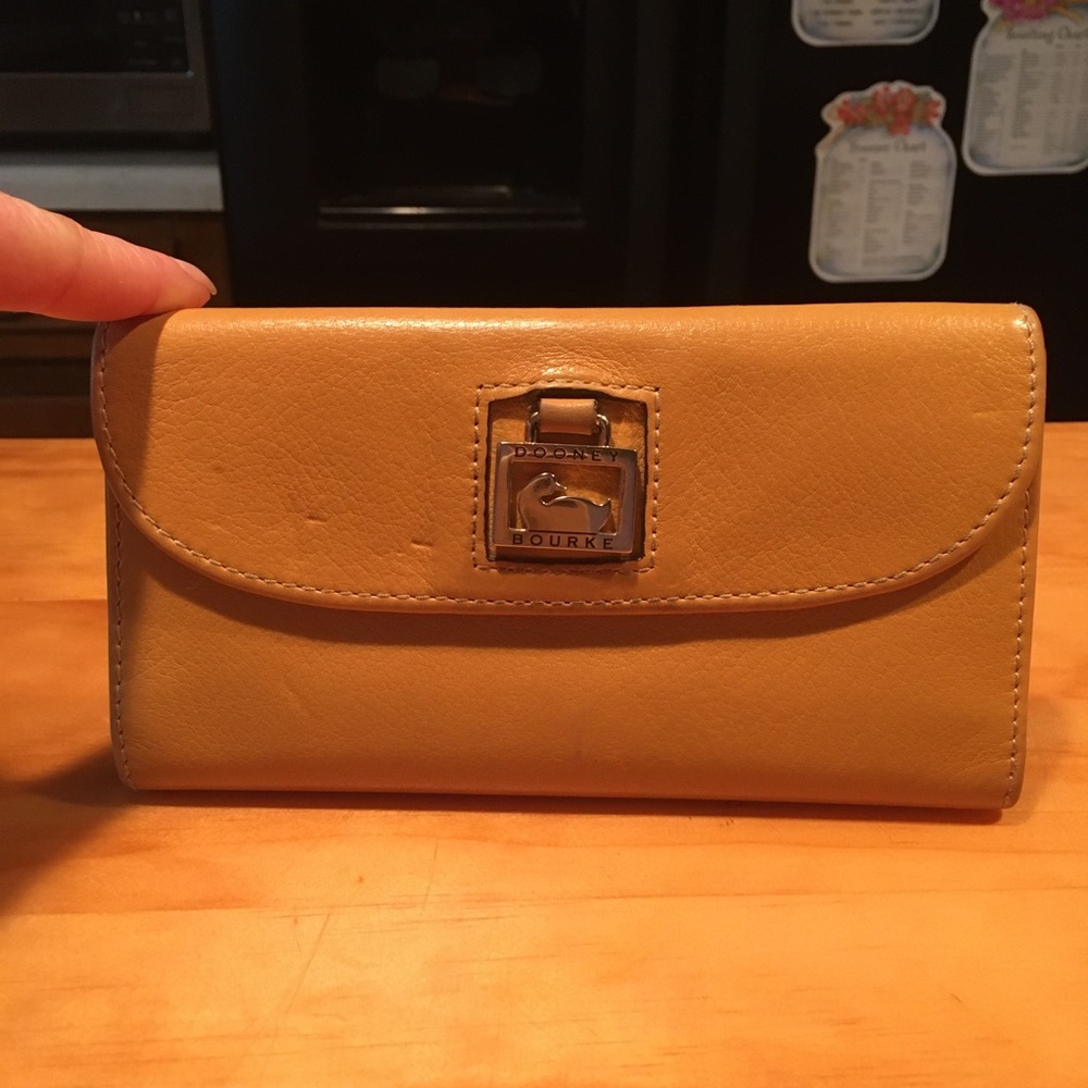 Dooney Bourke Tan Trifold Leather Clutch